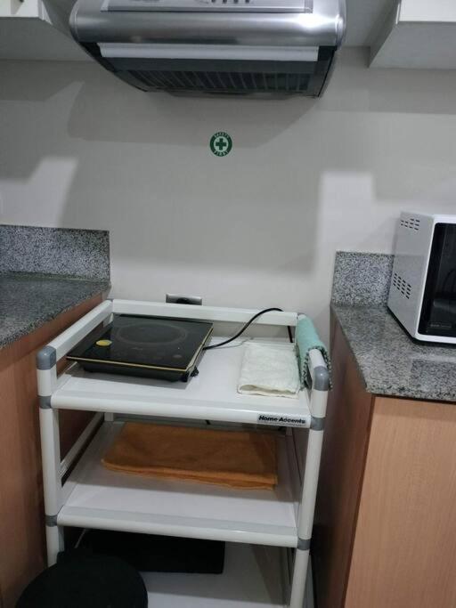 Cubao Manhattan Heights, Unit 8Bc Tower B, 1 Br Manila Dış mekan fotoğraf