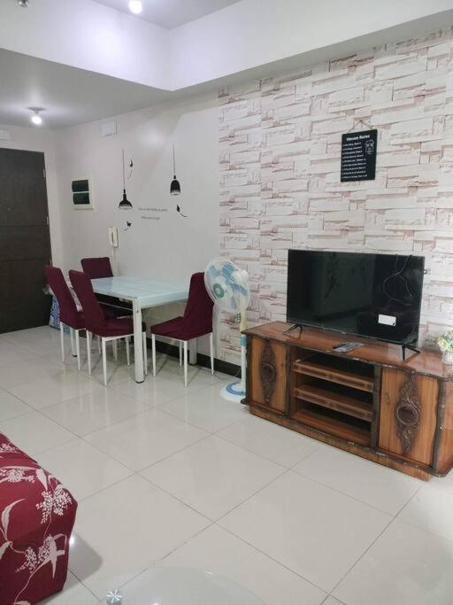 Cubao Manhattan Heights, Unit 8Bc Tower B, 1 Br Manila Dış mekan fotoğraf
