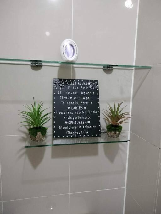 Cubao Manhattan Heights, Unit 8Bc Tower B, 1 Br Manila Dış mekan fotoğraf