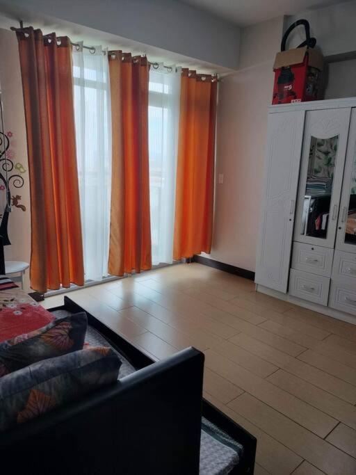Cubao Manhattan Heights, Unit 8Bc Tower B, 1 Br Manila Dış mekan fotoğraf